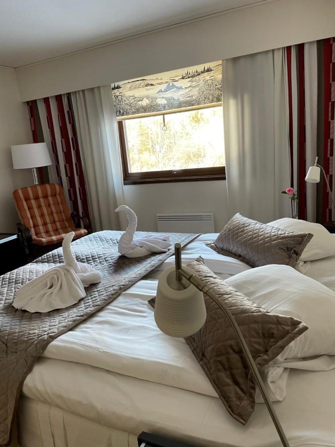 Eckeroe Hotell & Restaurang Buitenkant foto